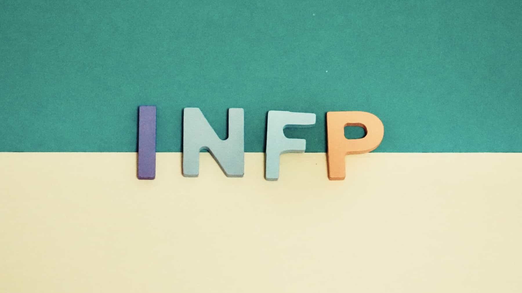 INFPが避けるべき仕事は？向いてない業界や職場の特徴も解説